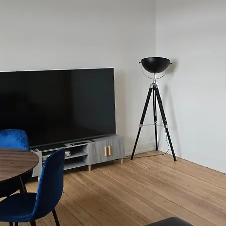 Center - Floor Penthouse With Views Of The Apartman *