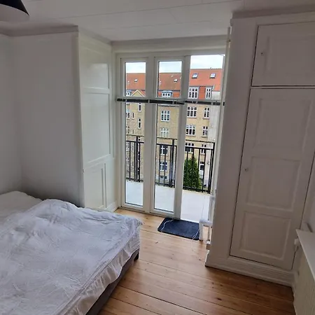Center - Floor Penthouse With Views Of The Apartman *