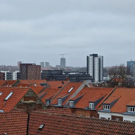 Center - Penthouse With Views Of The Apartment *